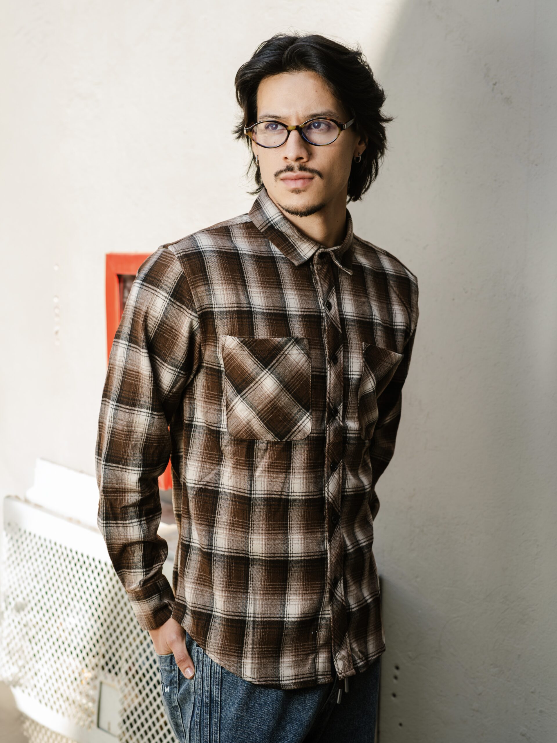 DSC00740-Edit CAMISA RETRO MOCHA - Imagen 1