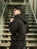 HOODIE ESENCIAL BLACK - Imagen 2